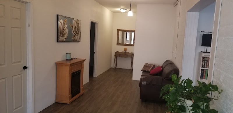Naveen Beauty Salon, beauty salon in Klamath Falls, OR, photo 2 of 10